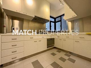 Mid Levels Central - Elegant Terrace 09