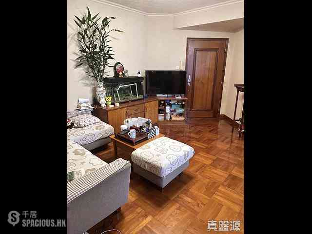 Quarry Bay - Parkvale Tower 4 Ling Pak Mansion 03