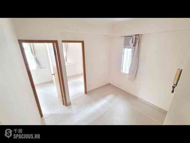 Shau Kei Wan - Shaukiwan Centre Block 1 (Block A) 03