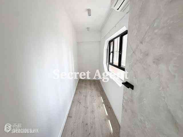 Soho - Albron Court 08