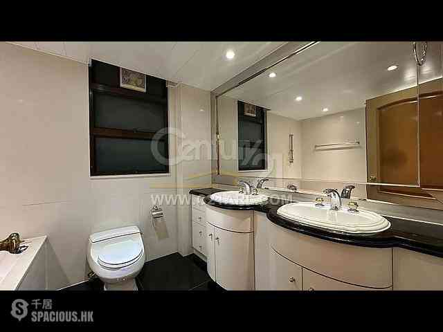 Mid Levels Central - Fairlane Tower 06