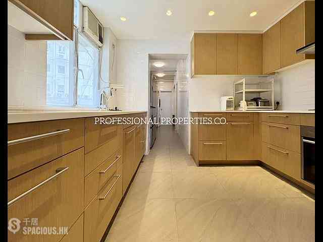 Stubbs Road - Evergreen Villa 14