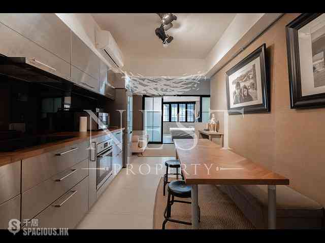 Central - 59-61, Wellington Street 02