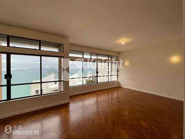 Chung Hom Kok - Coral Villas 02