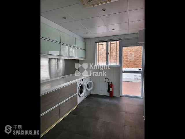 Chung Hom Kok - Coral Villas 07