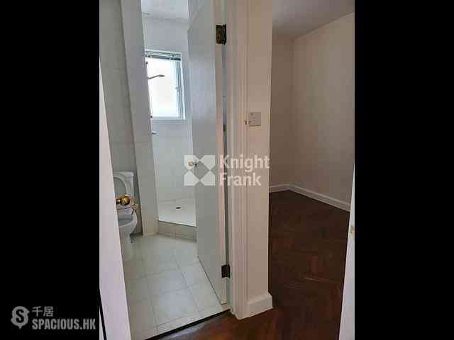 Chung Hom Kok - Coral Villas 13