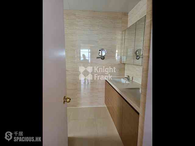 Chung Hom Kok - Coral Villas 14