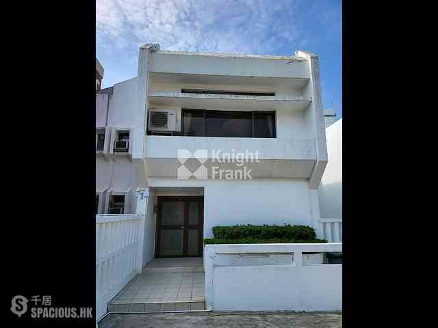 Chung Hom Kok - Coral Villas 19