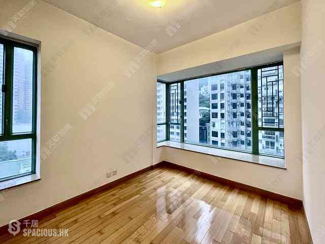 Sai Ying Pun - Bon-Point 11