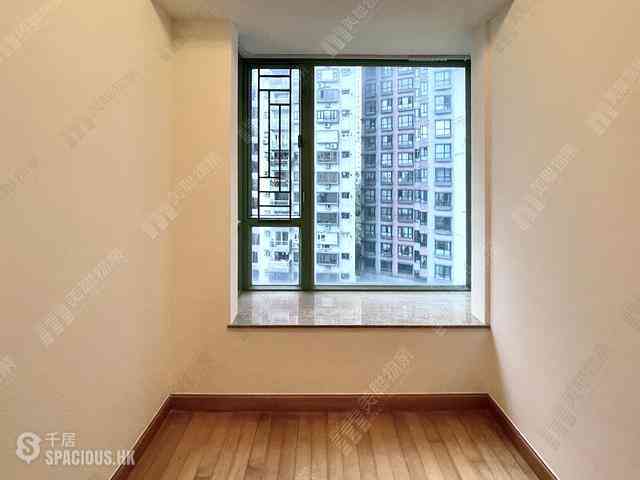 Sai Ying Pun - Bon-Point 12