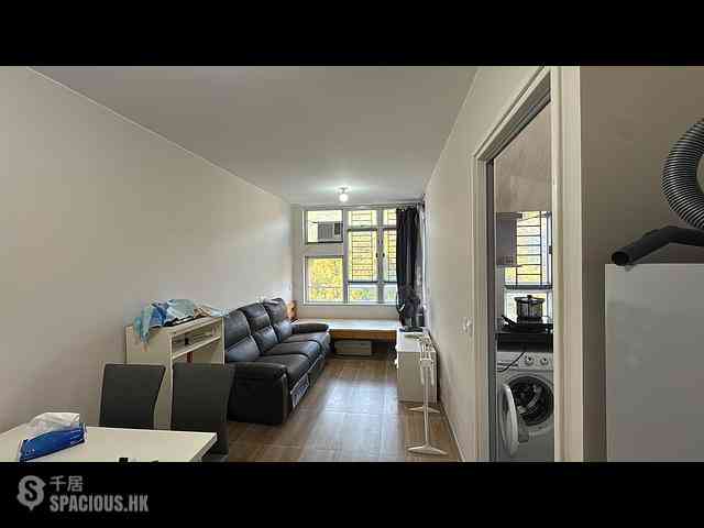 Tung Chung - Yu Tai Court Yu Yinghouse (Block B) 02