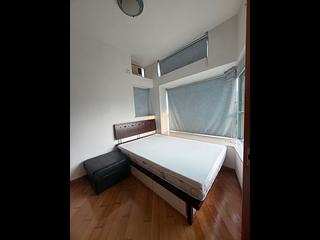 Tung Chung - Coastal Skyline Phase 1 Block 6 03