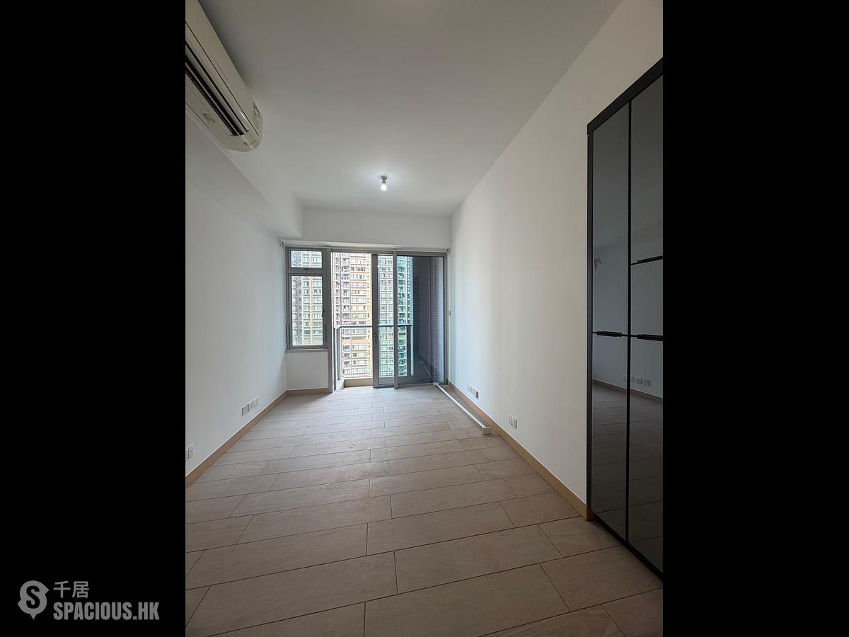 Tung Chung - Century Link Phase 1 Tower 5B 01