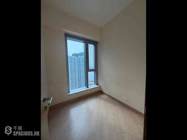 Tung Chung - Century Link Phase 1 Tower 5B 04