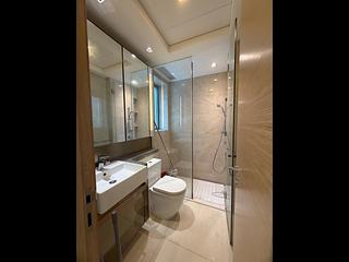 Tung Chung - Century Link Phase 1 Tower 5B 06