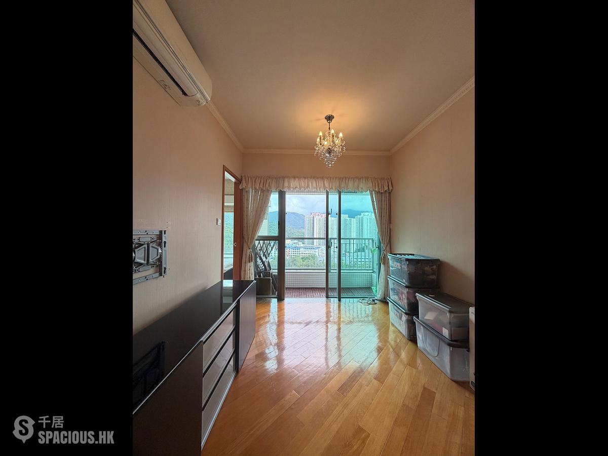 Tung Chung - Coastal Skyline Phase 3 La Rossa Block B (Block 8) 01