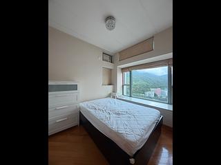 Tung Chung - Coastal Skyline Phase 3 La Rossa Block B (Block 8) 02