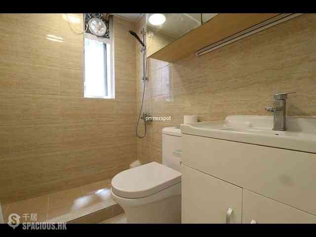 Wan Chai - Sun Hey Mansion 03