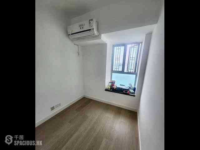 Kennedy Town - The Merton 04