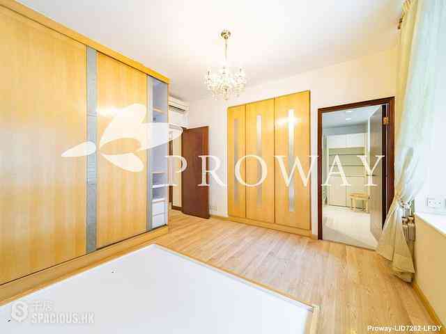 Mid Levels Central - Tregunter Tower 3 06