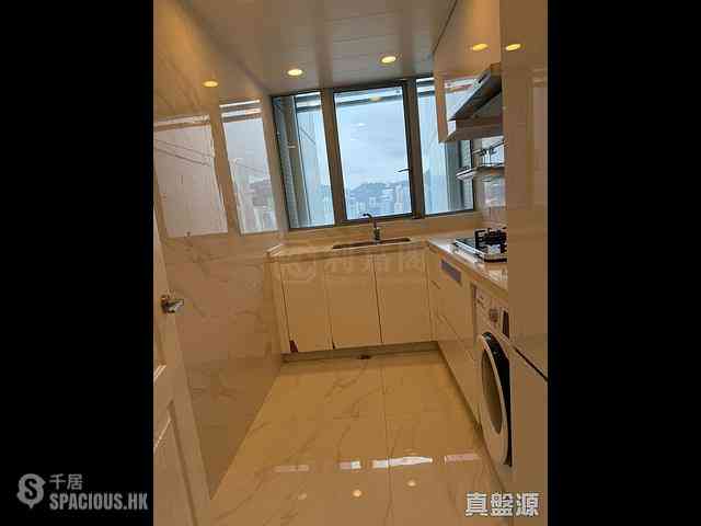 West Kowloon - The Harbourside Block 1 03