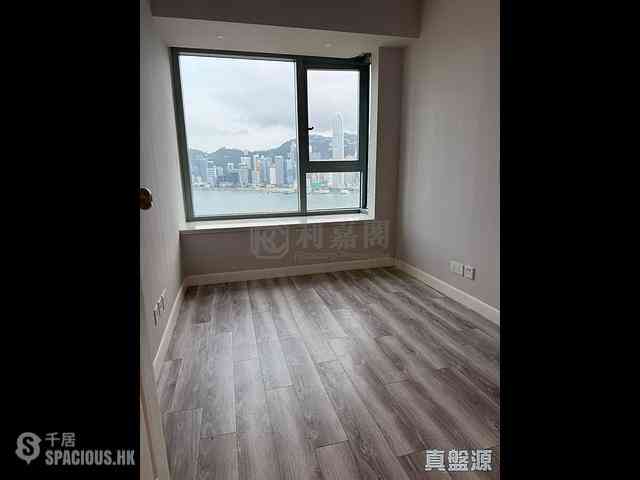West Kowloon - The Harbourside Block 1 06
