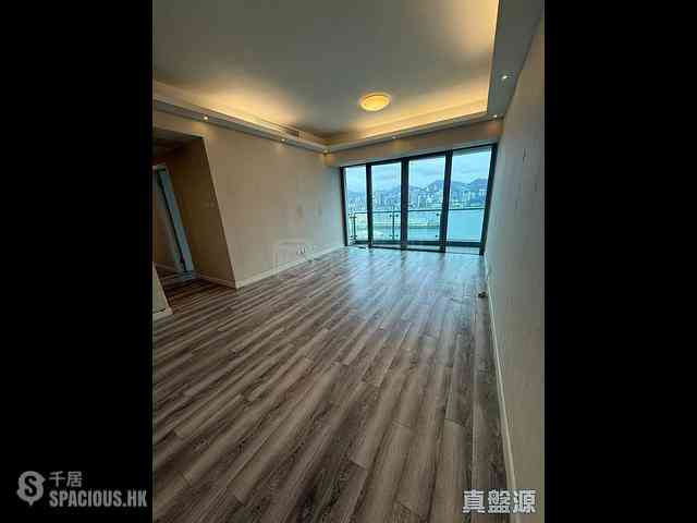 West Kowloon - The Harbourside Block 1 08