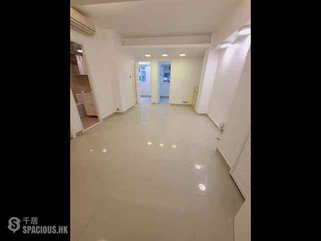 Wan Chai - Sun Hey Mansion 02