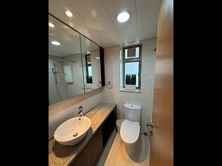 Wan Chai - The Zenith Phase 1 Block 2 05