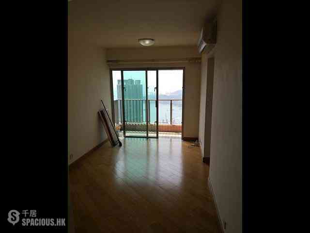 Tai Kok Tsui - Harbour Green 01
