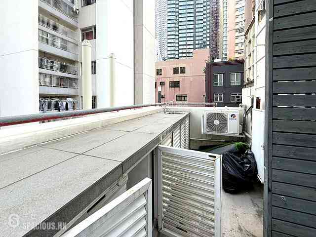 Soho - 2-4, Staunton Street 24
