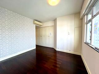 Mid Levels East - Ewan Court 05