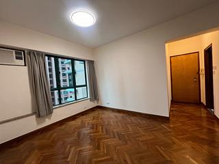 Mid Levels Central - Hillsborough Court Block 2 09