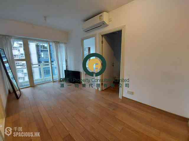 Soho - Centrestage 01