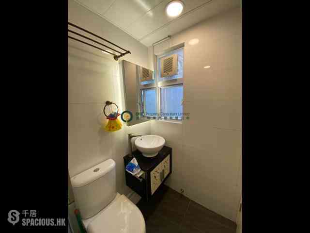 Kennedy Town - Shun Hing Building 12