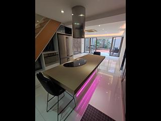Happy Valley - 8, Shan Kwong Road 05