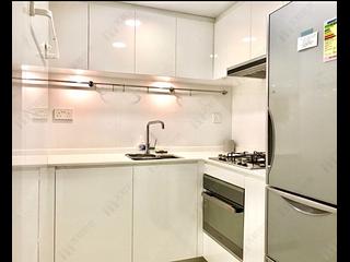 Wan Chai - Convention Plaza Apartments 05