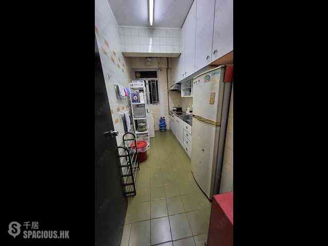 Sai Ying Pun - Kingsfield Tower Block B 06