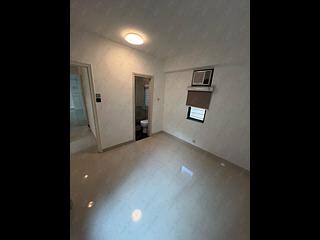 Mid Levels West - Peaksville Block 1 18