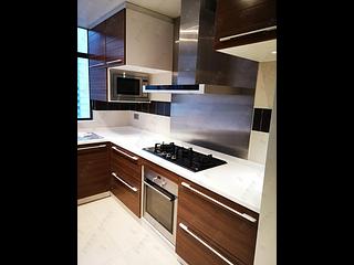 Mid Levels Central - Chung Tak Mansion 02