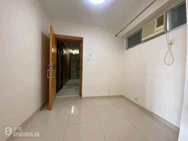 Kennedy Town - Pearl Court 02