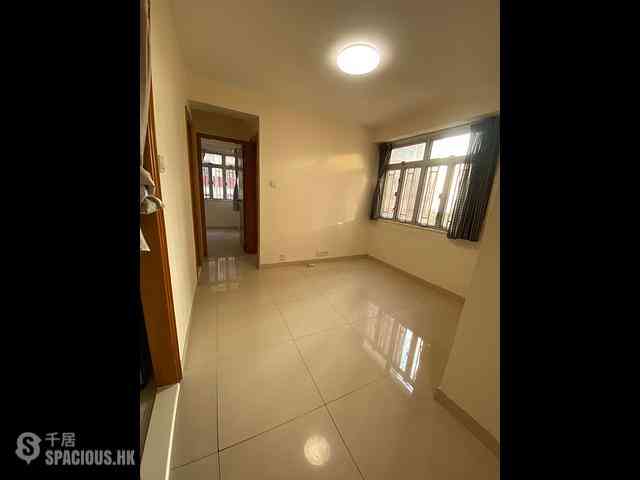 Kennedy Town - Pearl Court 03