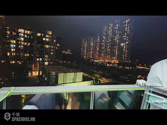 Tseung Kwan O - Savannah Block 5A 01