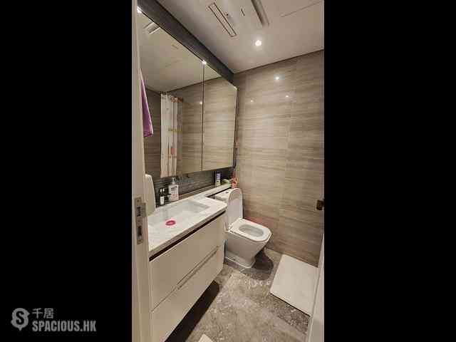 Tseung Kwan O - Savannah Block 5A 09