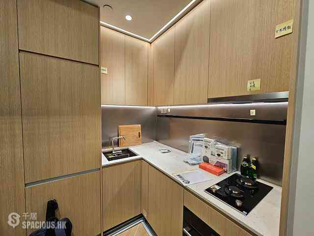 Hung Hom - Midtown South Phase 4 The Haddon 07