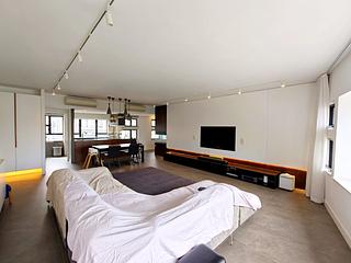 Mid Levels Central - Birchwood Place 03