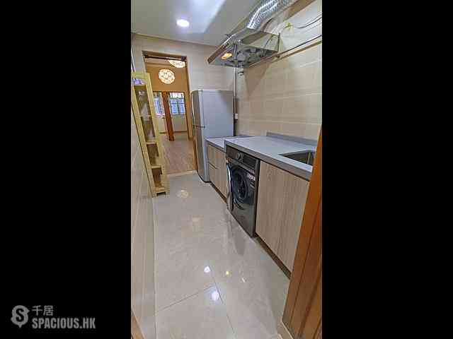 Sheung Wan - 175, Queen's Road West 06