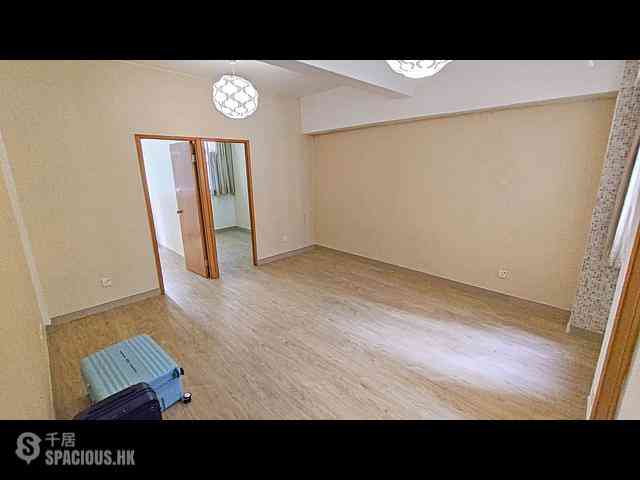 Sheung Wan - 175, Queen's Road West 01