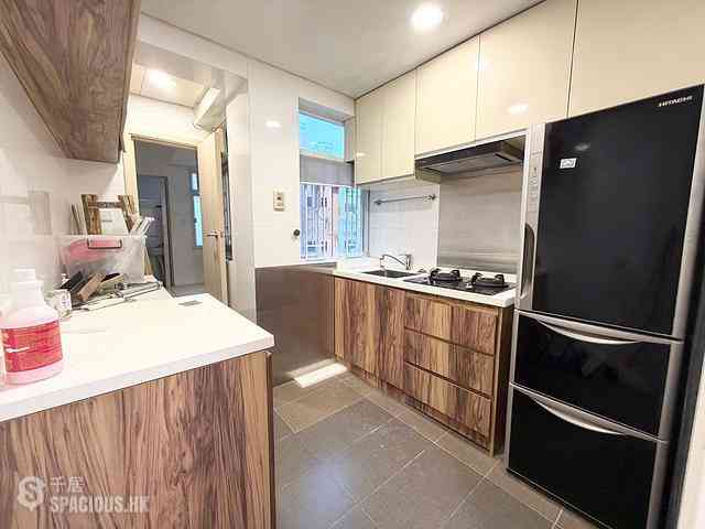 Braemar Hill - Coral Court 03