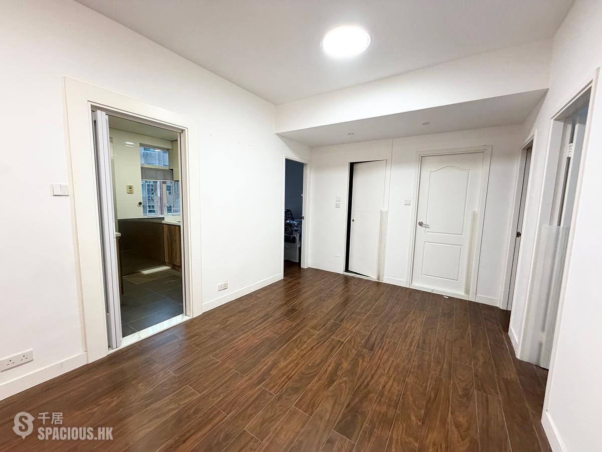 Braemar Hill - Coral Court 01